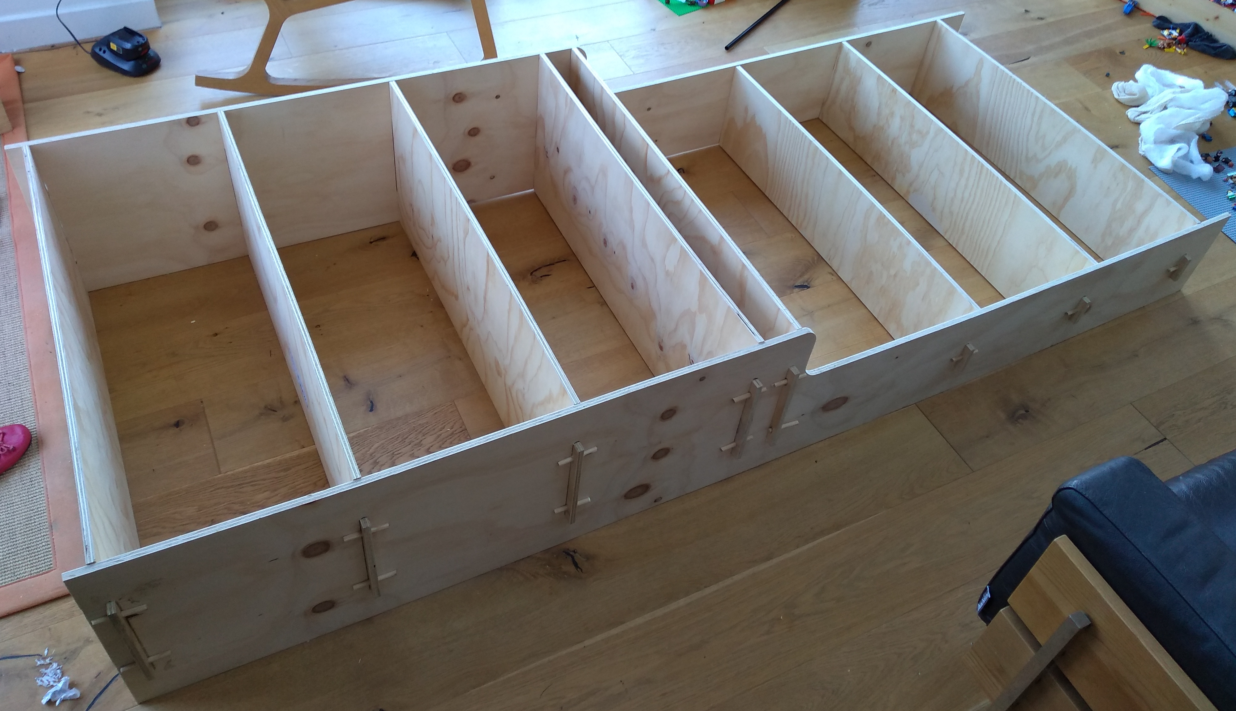 hacker_shelving_without_back_01.jpg hacker_shelving_without_back_01.jpg