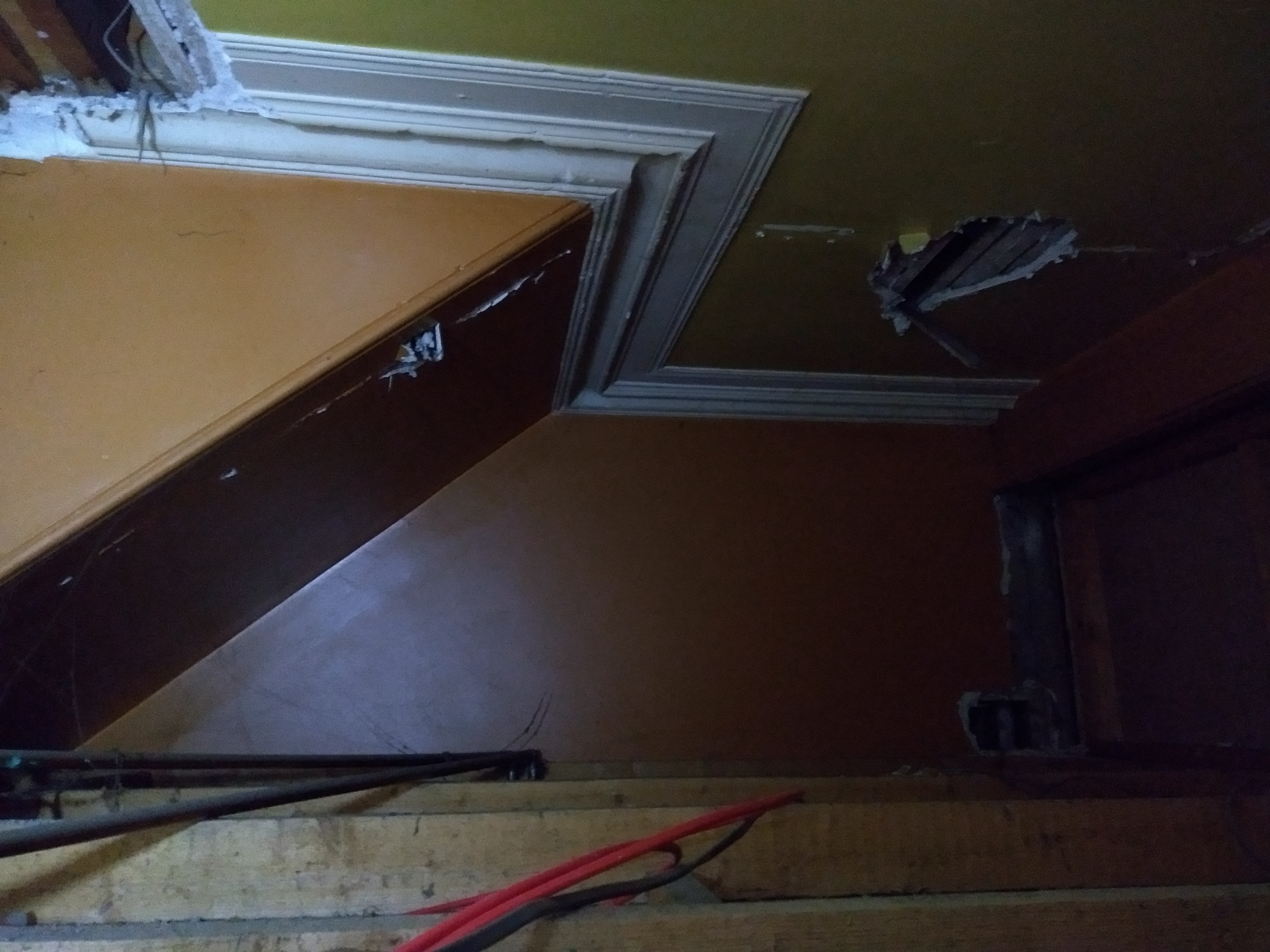 roof_void_south.jpg roof_void_south.jpg