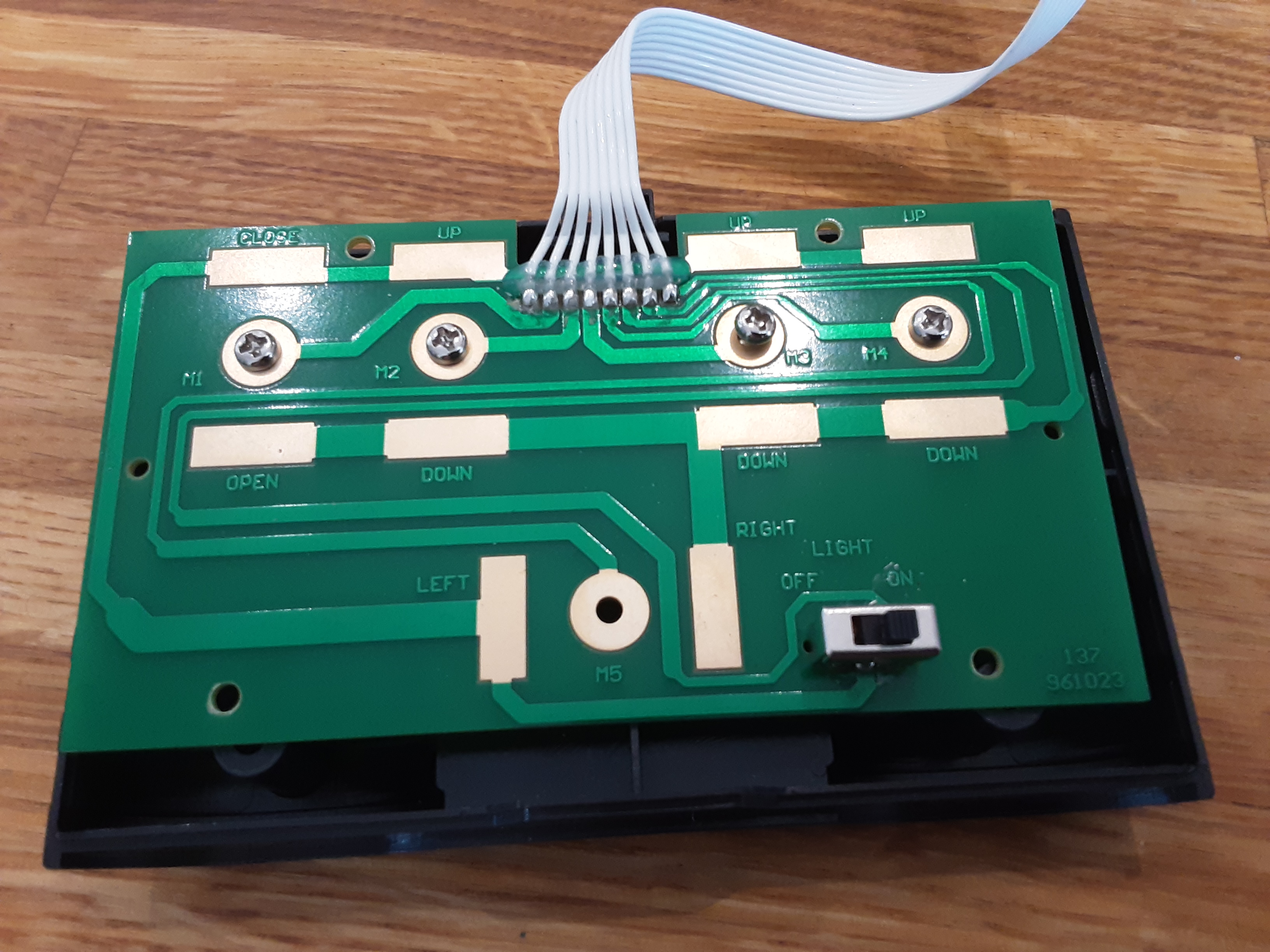 toyrobotarm_contollerboard01.jpg