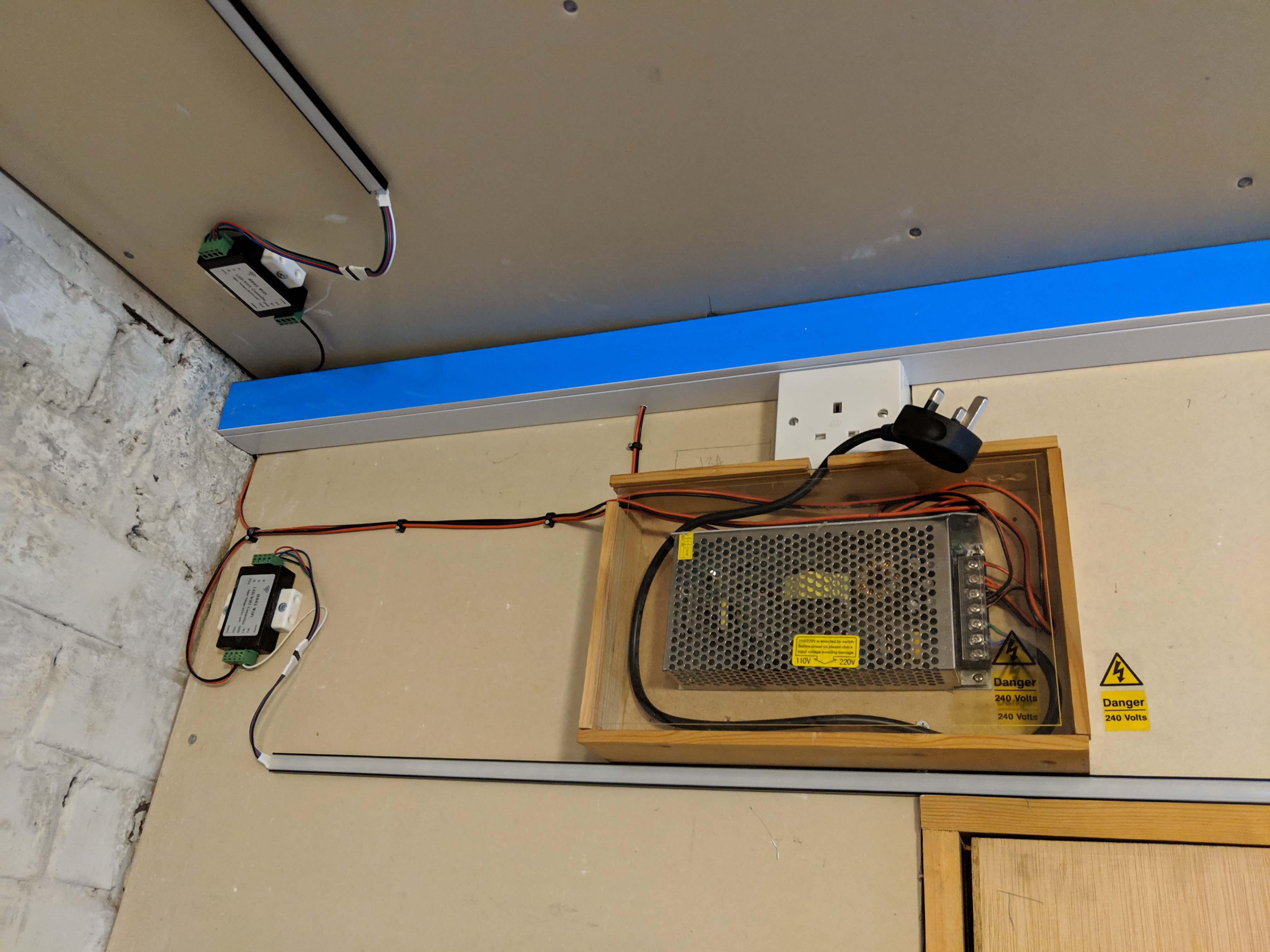 lower-levels-12v-supply.jpg